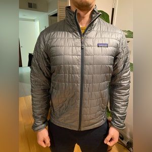 Patagonia men’s Nano Puff jacket, sz Small